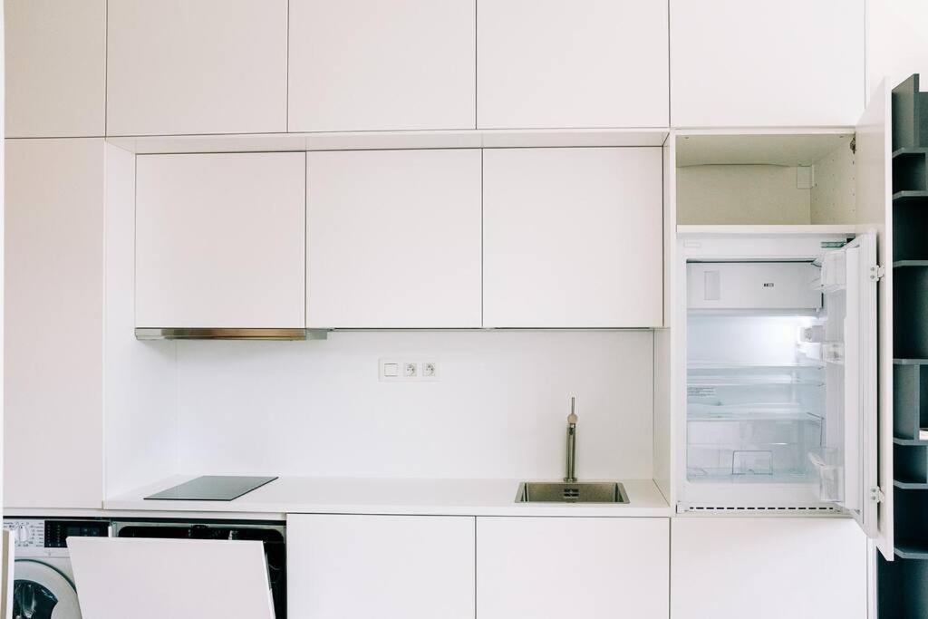 New Studio In Quiet Part Of The City Center Братислава Экстерьер фото