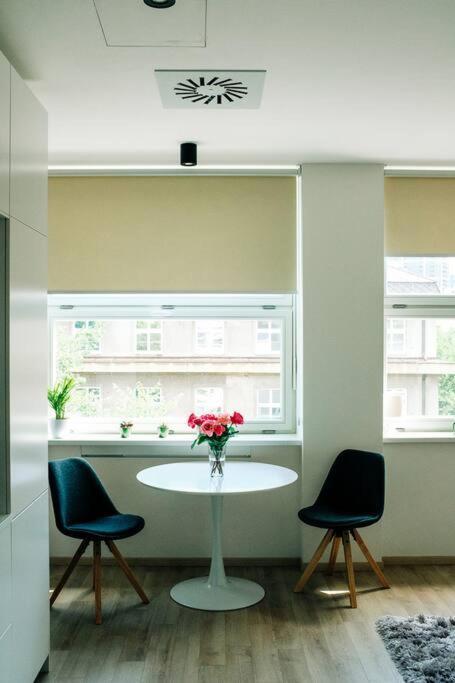 New Studio In Quiet Part Of The City Center Братислава Экстерьер фото