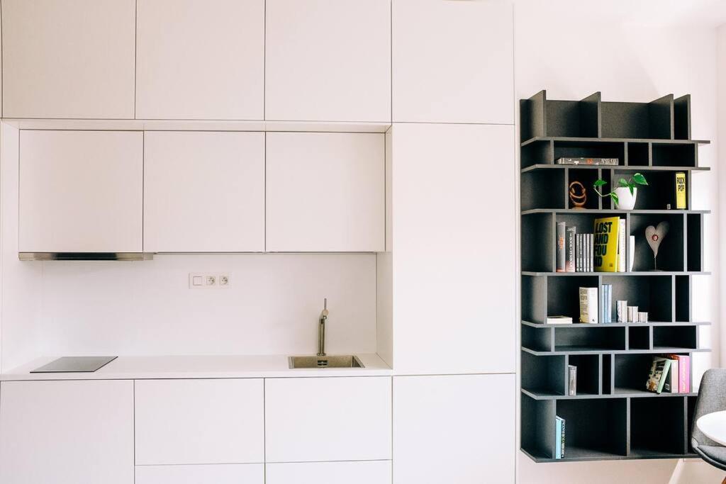 New Studio In Quiet Part Of The City Center Братислава Экстерьер фото