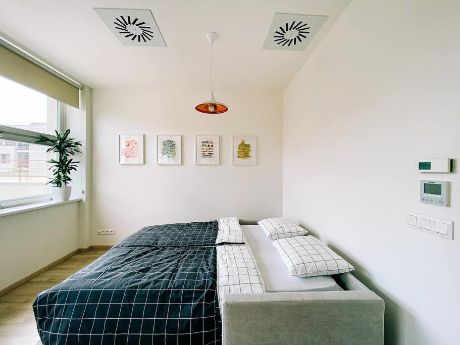 New Studio In Quiet Part Of The City Center Братислава Экстерьер фото