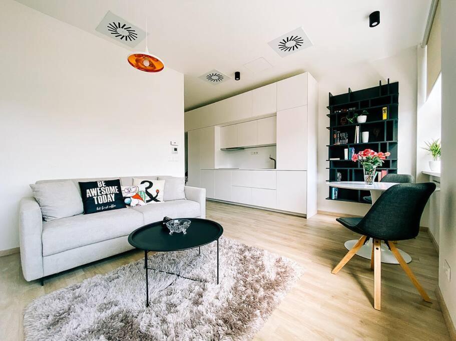 New Studio In Quiet Part Of The City Center Братислава Экстерьер фото